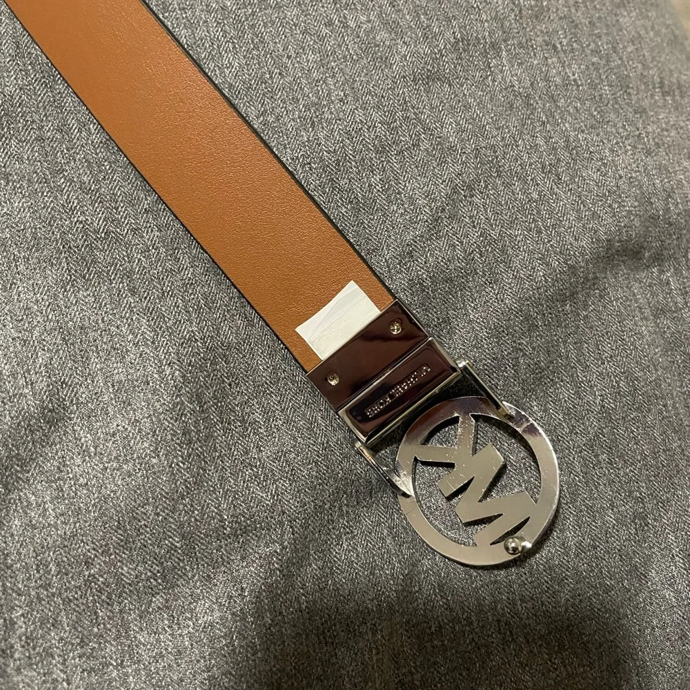 Michael Kors belt - Picture 4 of 5